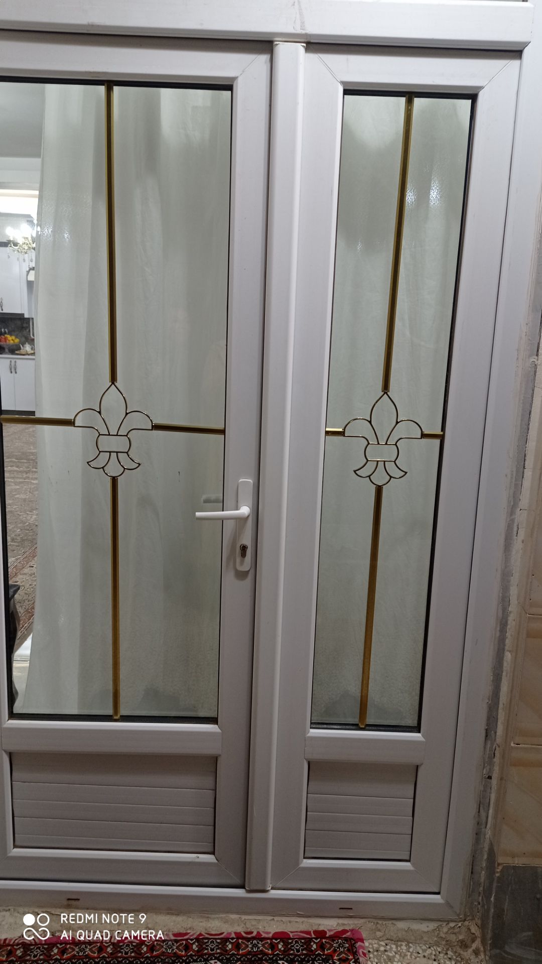 شیشه دکوراتیو